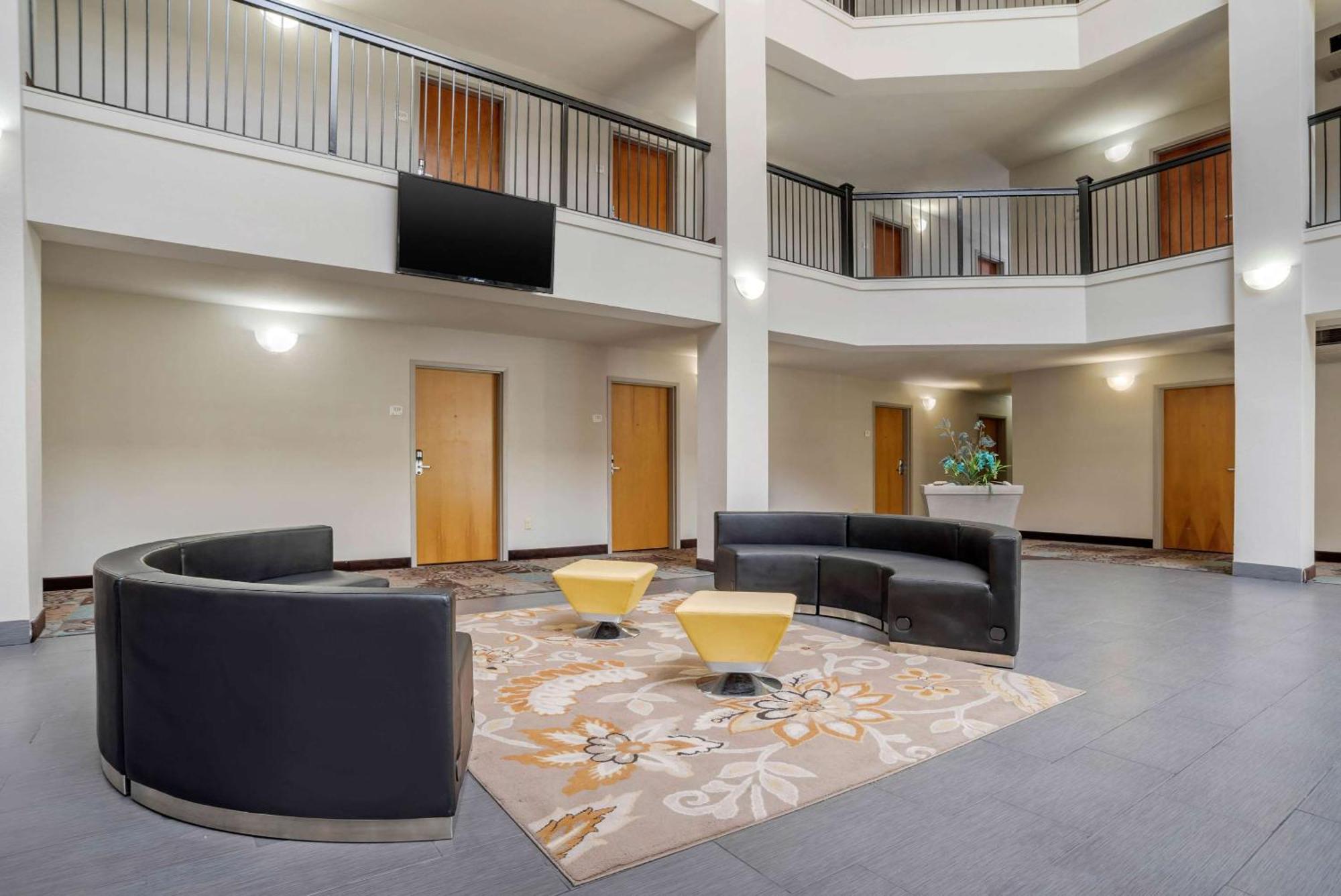 Quality Suites Baton Rouge East - Denham Springs Esterno foto